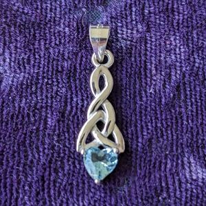 925 Sterling Silver Traditional Celtic Knot Pendant, Blue Aquamarine (?) Stone